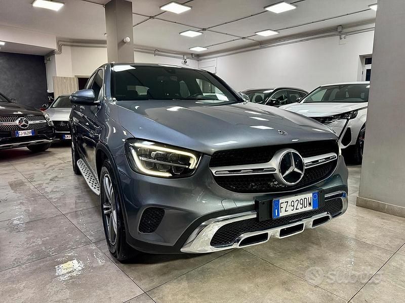 Usata Mercedes GLC220 194 CV (142 kW) 2019 Grigio Coupé