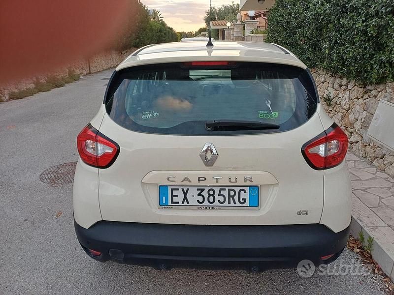 Usata Renault Captur 90 CV (66 kW) 2015 SUV