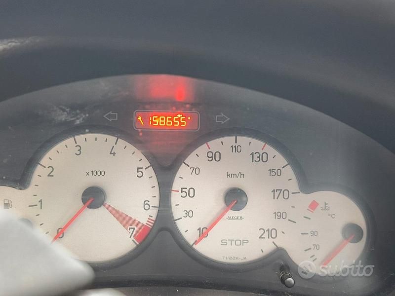 Usata Peugeot 206 2005 Nero Berlina