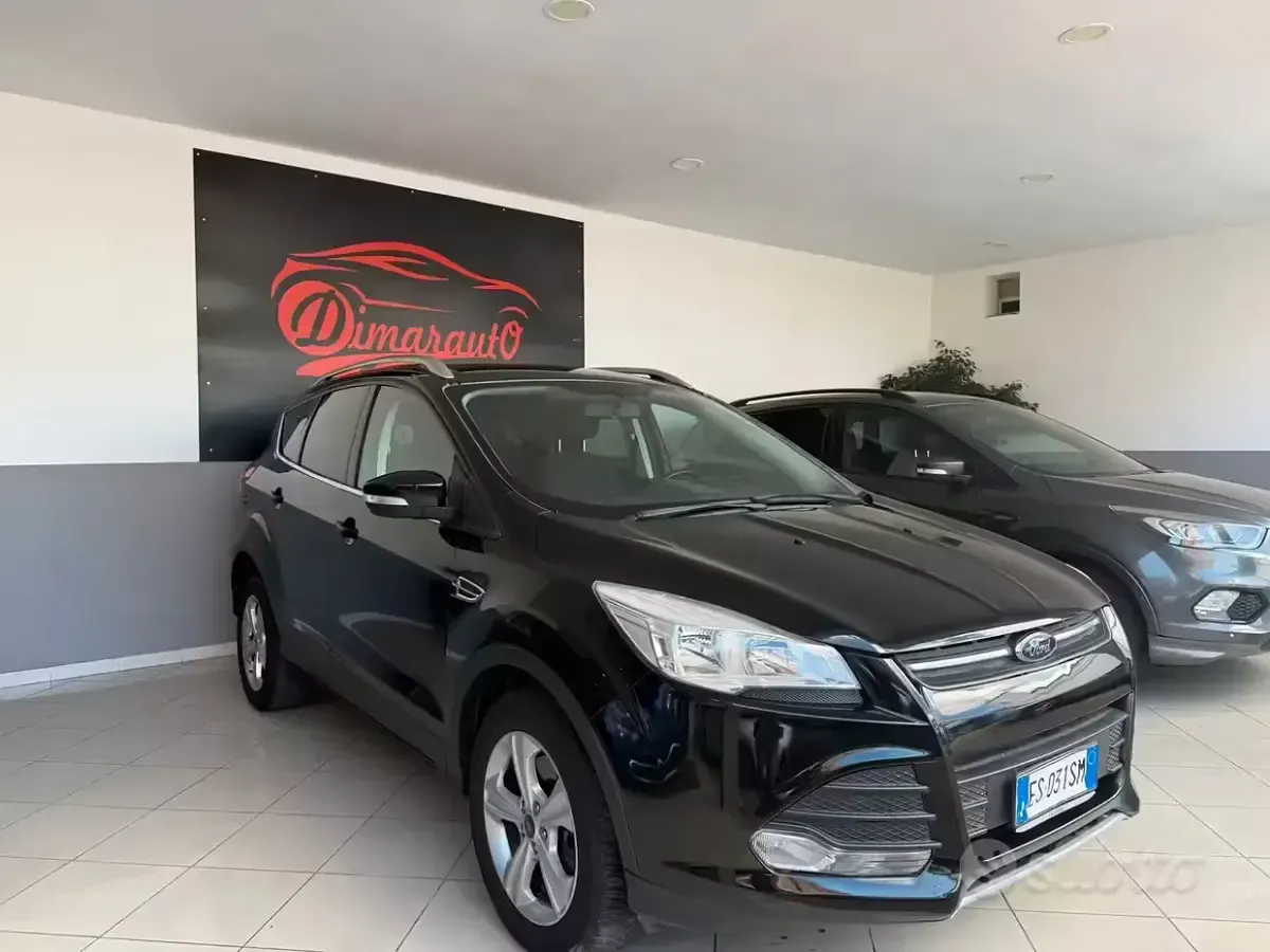 Occasion Ford Kuga 140 ch (102 kW) 2013 Noir SUV