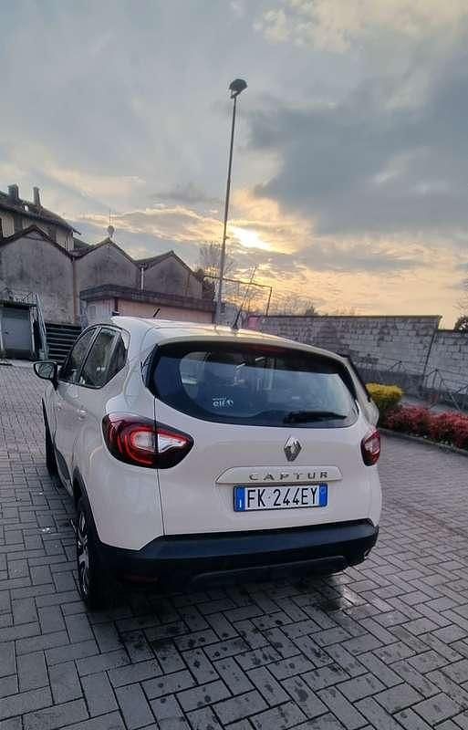Usata Renault Captur Iconic 90 CV (66 kW) 2017 SUV