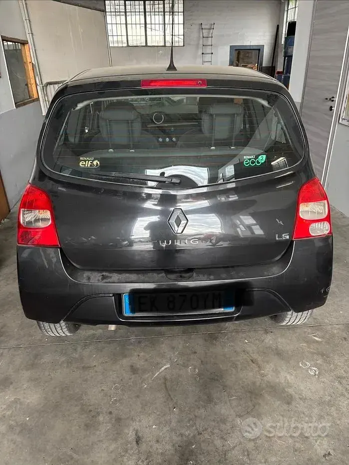 Usata Renault Twingo Dynamique 75 CV (55 kW) 2011 Nero Utilitaria