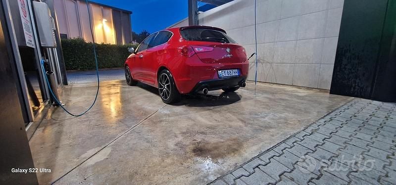 Usata Alfa Romeo Giulietta 120 CV (88 kW) 2015 Rosso Berlina