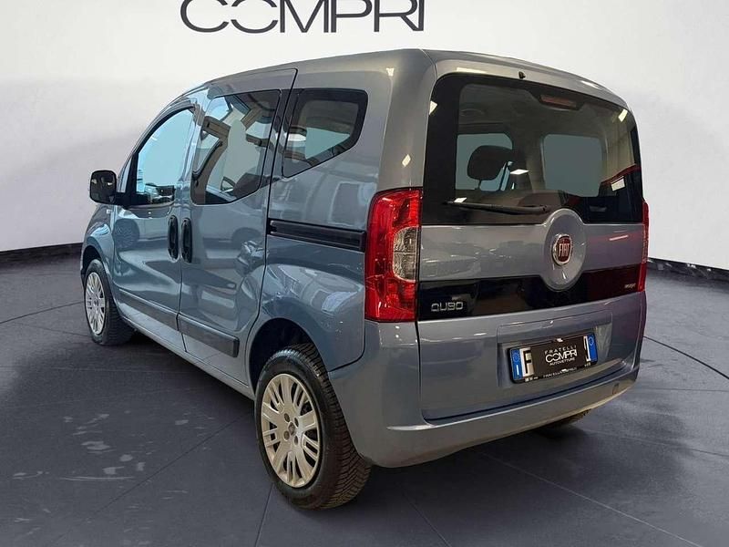 Usata Fiat Qubo Dynamic 80 CV (58 kW) 2016 Azzurro Monovolume