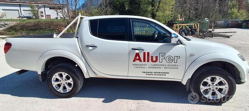 Usado Mitsubishi L200 178 CV (130 kW) 2015 Blanco Pickup/Camioneta