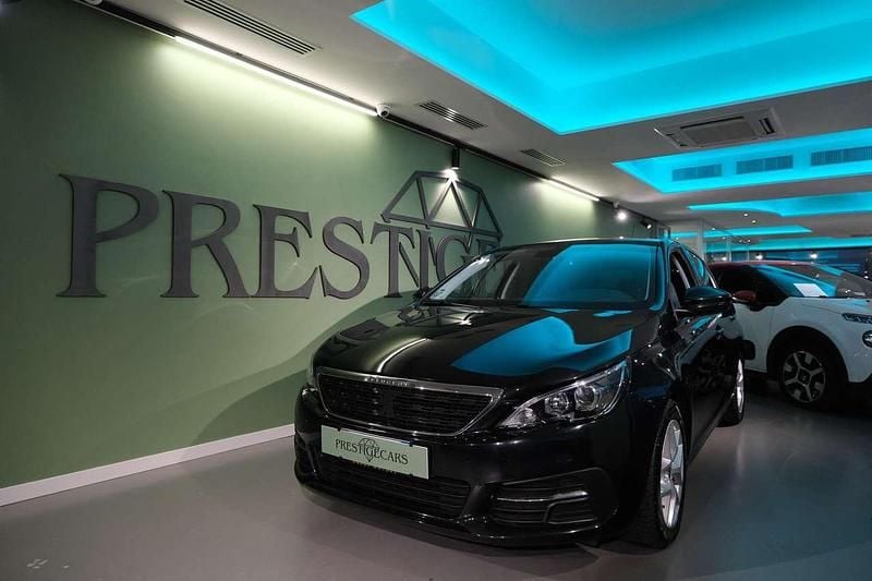 Nero Usata 2019 Peugeot 308 SW GT-line Station wagon | 9999 € (Ottimo prezzo) - Immagine 1/4