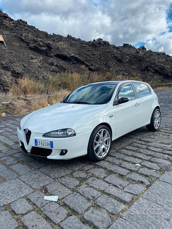 Usata 2008 Alfa Romeo 147 Due volumi | 3000 € (Molto cara) - Immagine 1/4