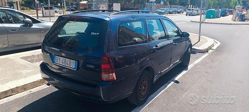 Usata Ford Focus 2001 Blu Station wagon