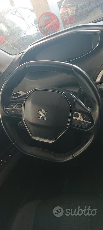 Usata Peugeot 3008 Allure 130 CV (95 kW) 2019 Nero Station wagon