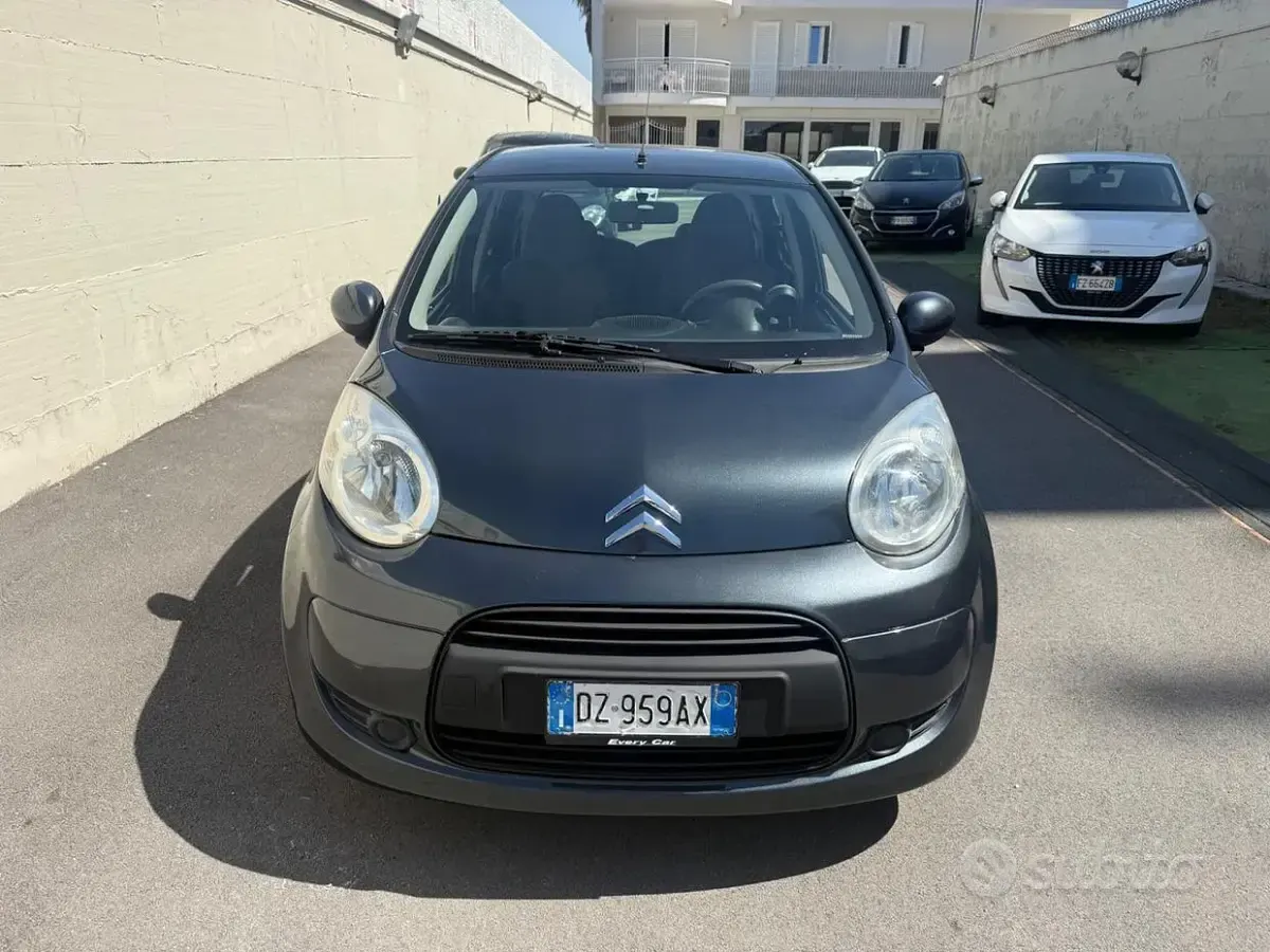 Usata Citroën C1 68 CV (50 kW) 2009 Grigio Utilitaria