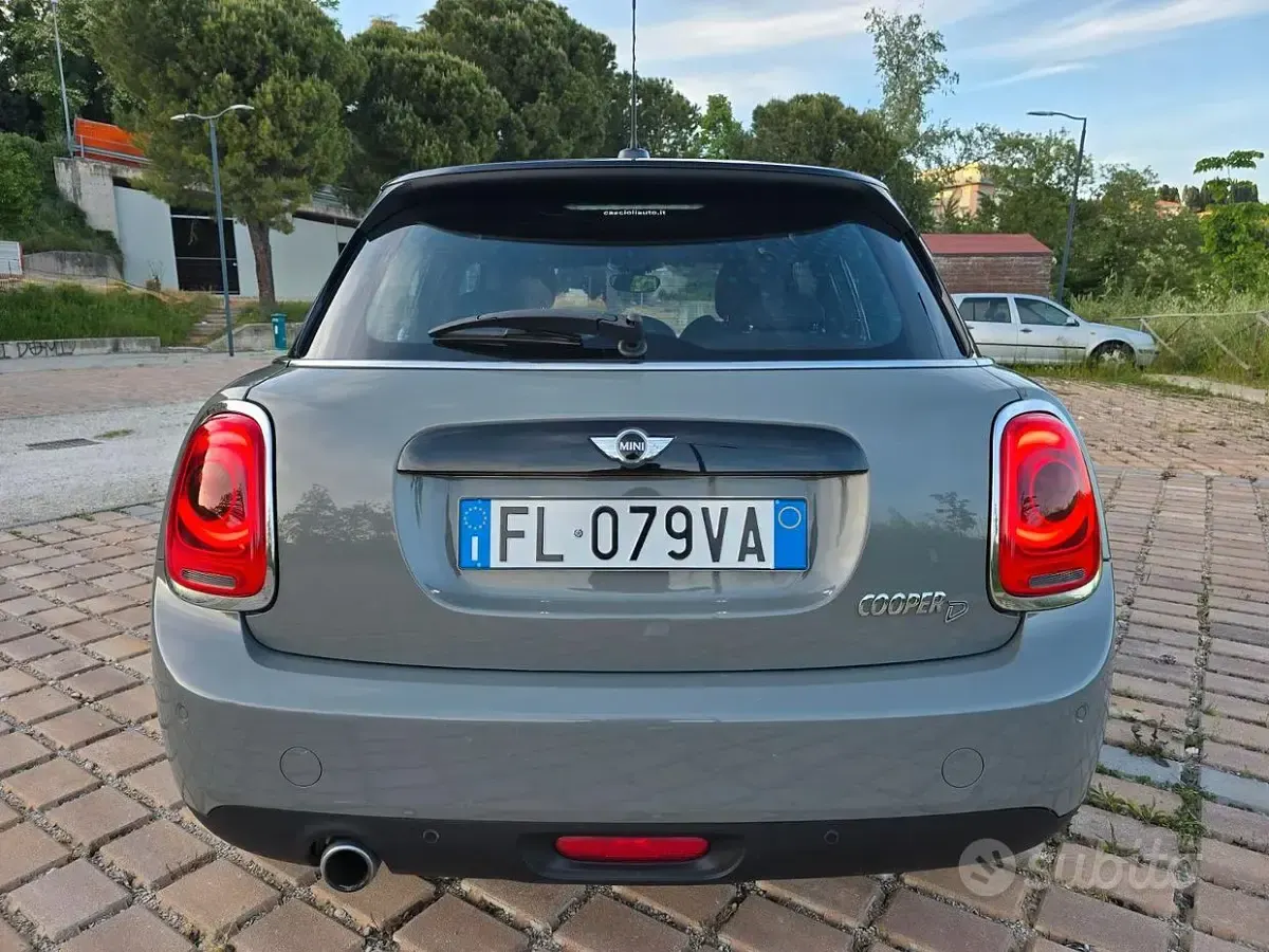 Usata Mini Cooper 116 CV (85 kW) 2017 Utilitaria