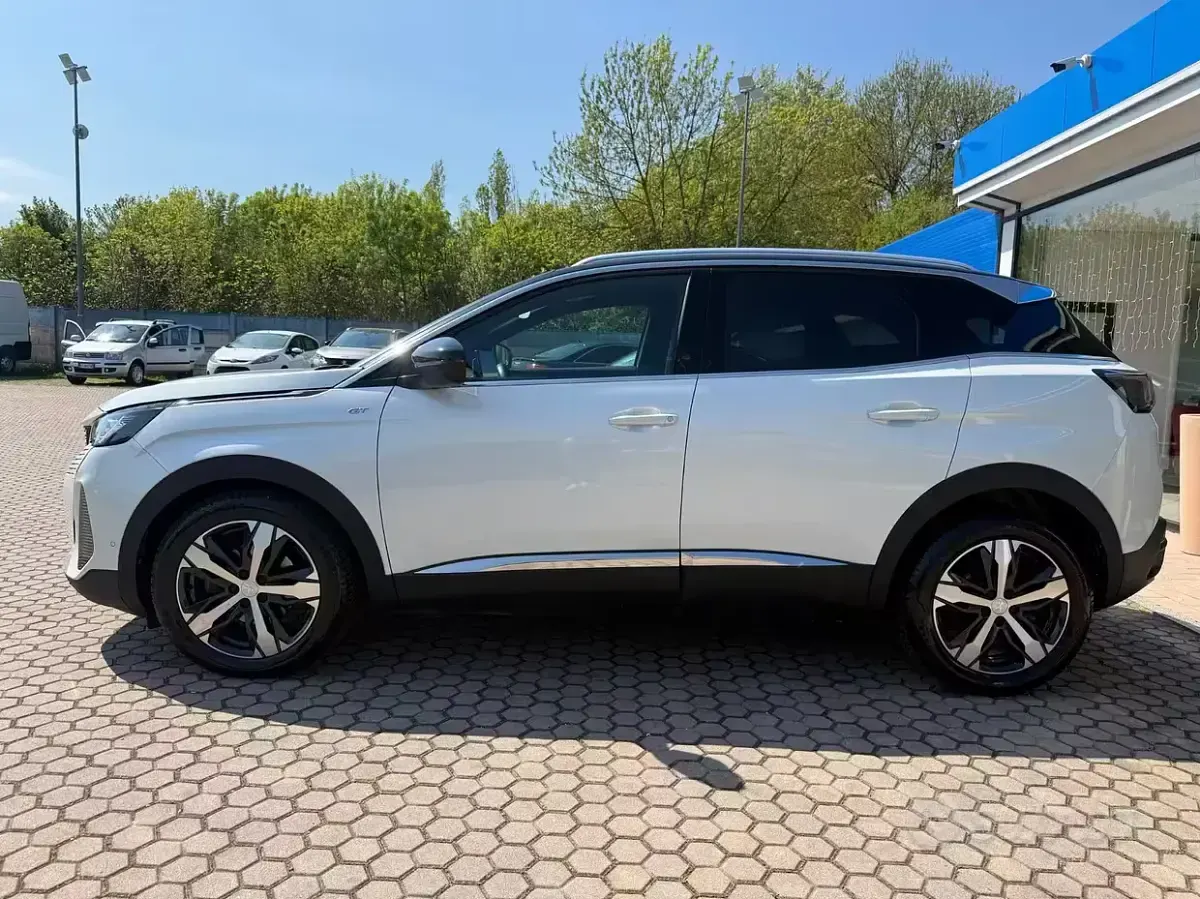 Usata Peugeot 3008 GT-line 131 CV (96 kW) 2021 Bianco SUV