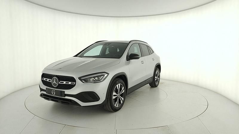 Begagnad Mercedes GLA200 150 HK (110 kW) 2022 SUV