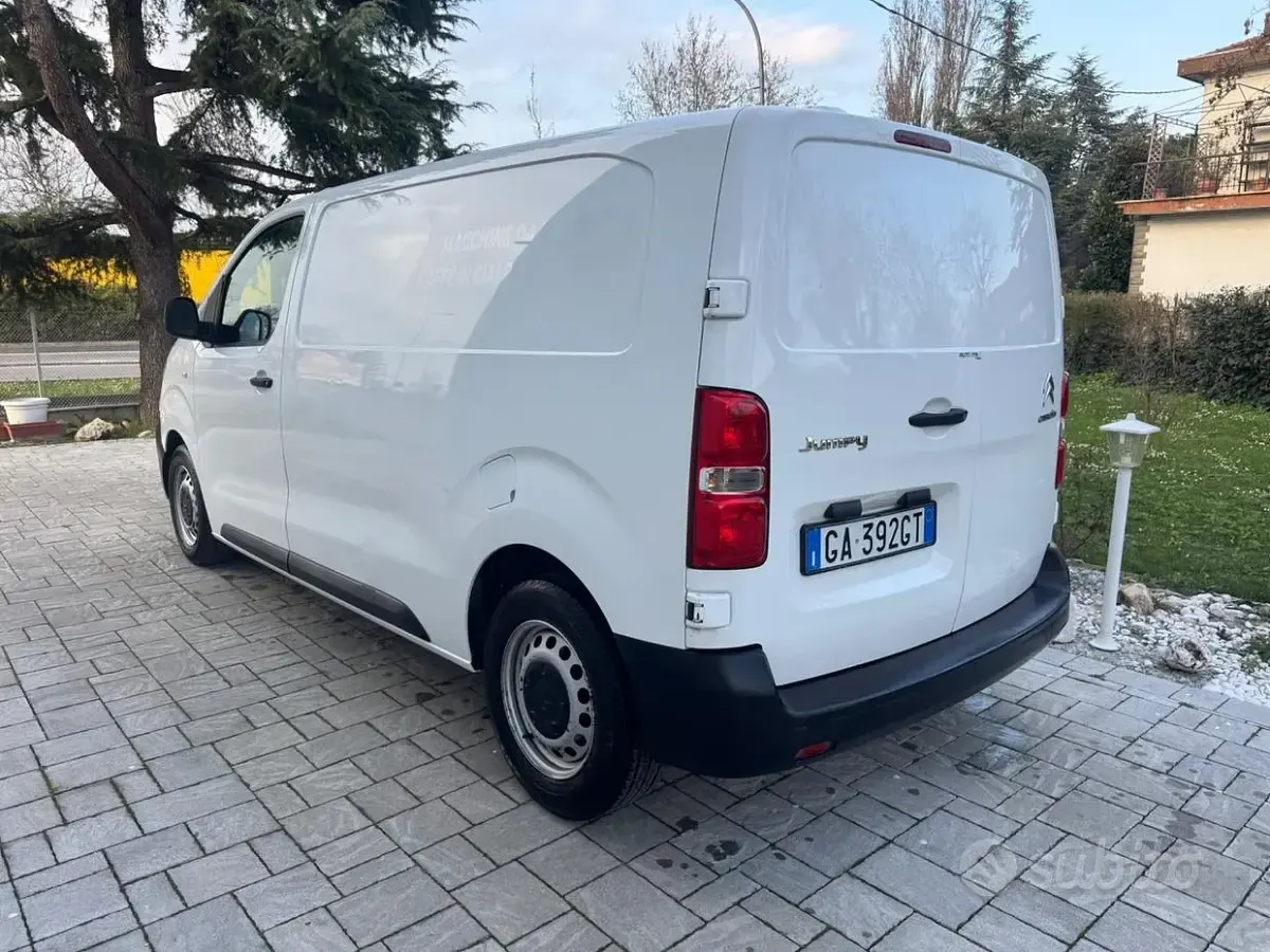 Usata Citroën Jumpy Comfort 102 CV (75 kW) 2020 Bianco Monovolume