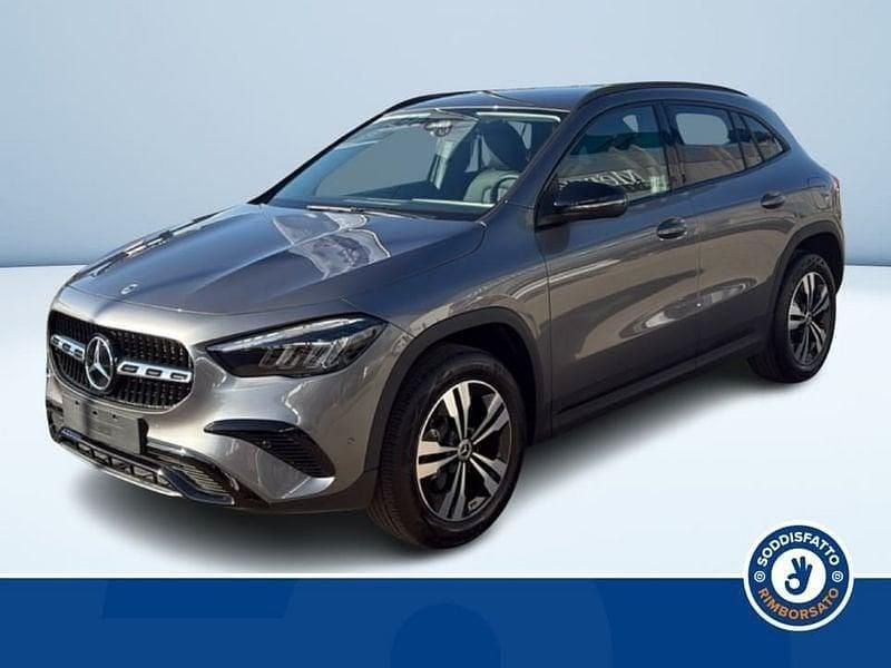 Grigio Nuova 2025 Mercedes GLA200 Advanced SUV | 45.200 € (Buon prezzo) - Immagine 1/3