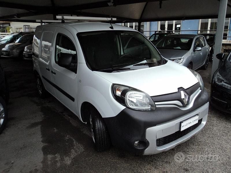 Usata Renault Kangoo LIMITED 110 CV (80 kW) 2015 Bianco Monovolume