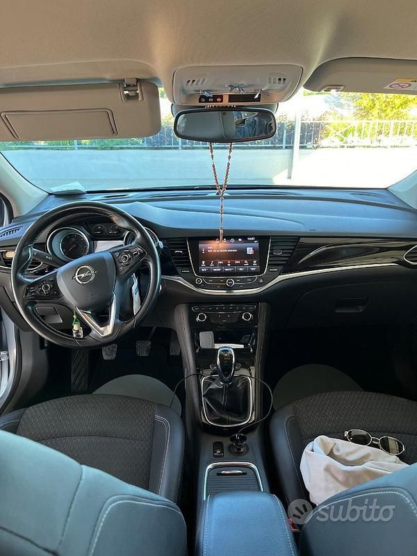 Usata Opel Astra 110 CV (80 kW) 2017 Grigio Station wagon