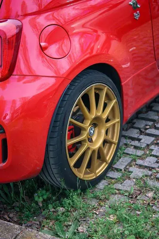 Usata Abarth 595 145 CV (106 kW) 2017 Rosso Utilitaria