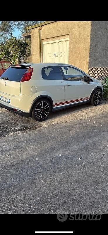 Usata Abarth Grande Punto 155 CV (114 kW) 2008 Bianco Utilitaria
