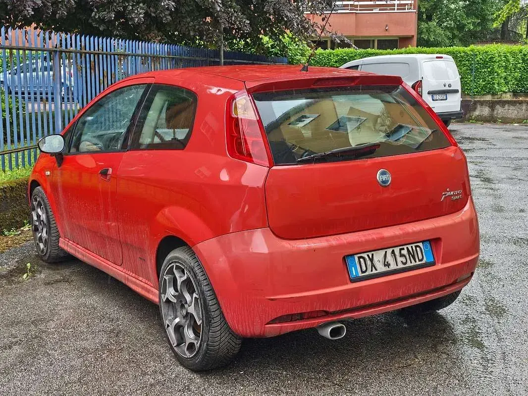 Usata Fiat Grande Punto Sport 95 CV (69 kW) 2006 Utilitaria