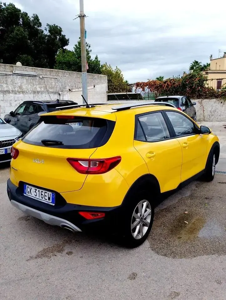 Usata Kia Stonic Urban 84 CV (61 kW) 2022 Giallo SUV
