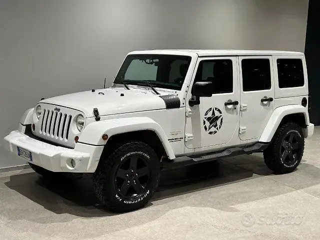 Usata Jeep Wrangler Unlimited Sahara 200 CV (147 kW) 2011 SUV