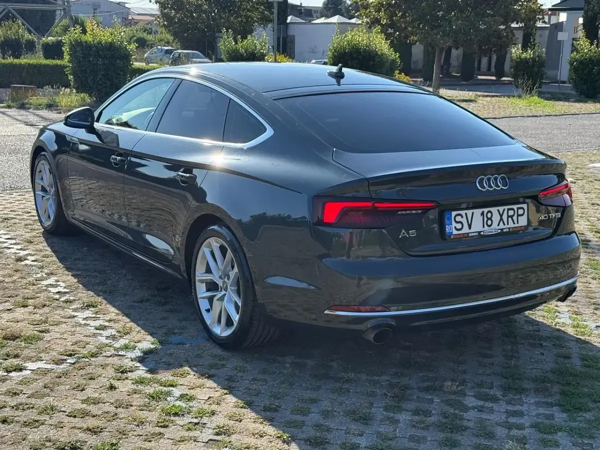 Usata Audi A5 Sportback Comfort 190 CV (139 kW) 2019 Grigio Utilitaria