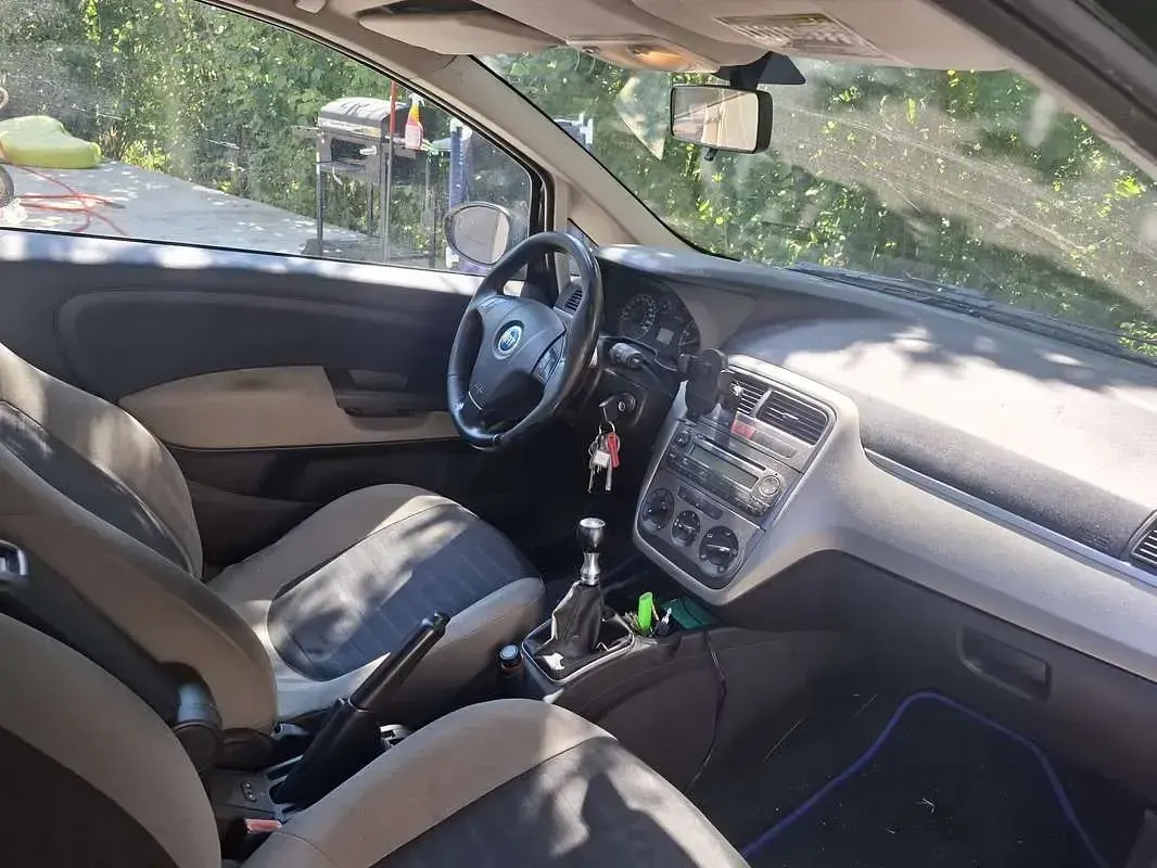 Usata Fiat Grande Punto 75 CV (55 kW) 2006 Utilitaria