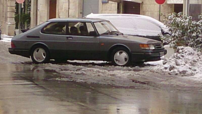 Usata Saab 900 Aero 179 CV (131 kW) 1991 Grigio Utilitaria