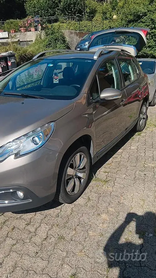 Usata Peugeot 2008 Active 92 CV (67 kW) 2014 Marrone SUV