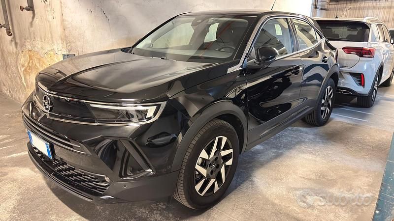 Usata Opel Mokka Elegance 100 CV (73 kW) 2023 Nero SUV