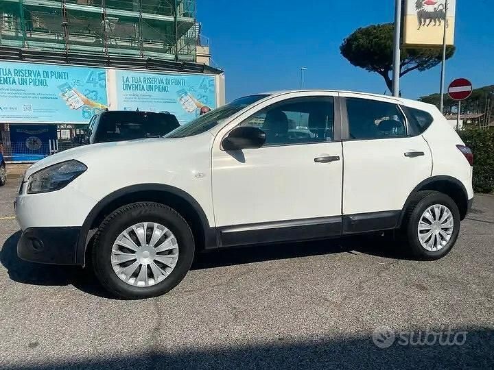 Usata Nissan Qashqai Tekna 110 CV (80 kW) 2012 Bianco SUV