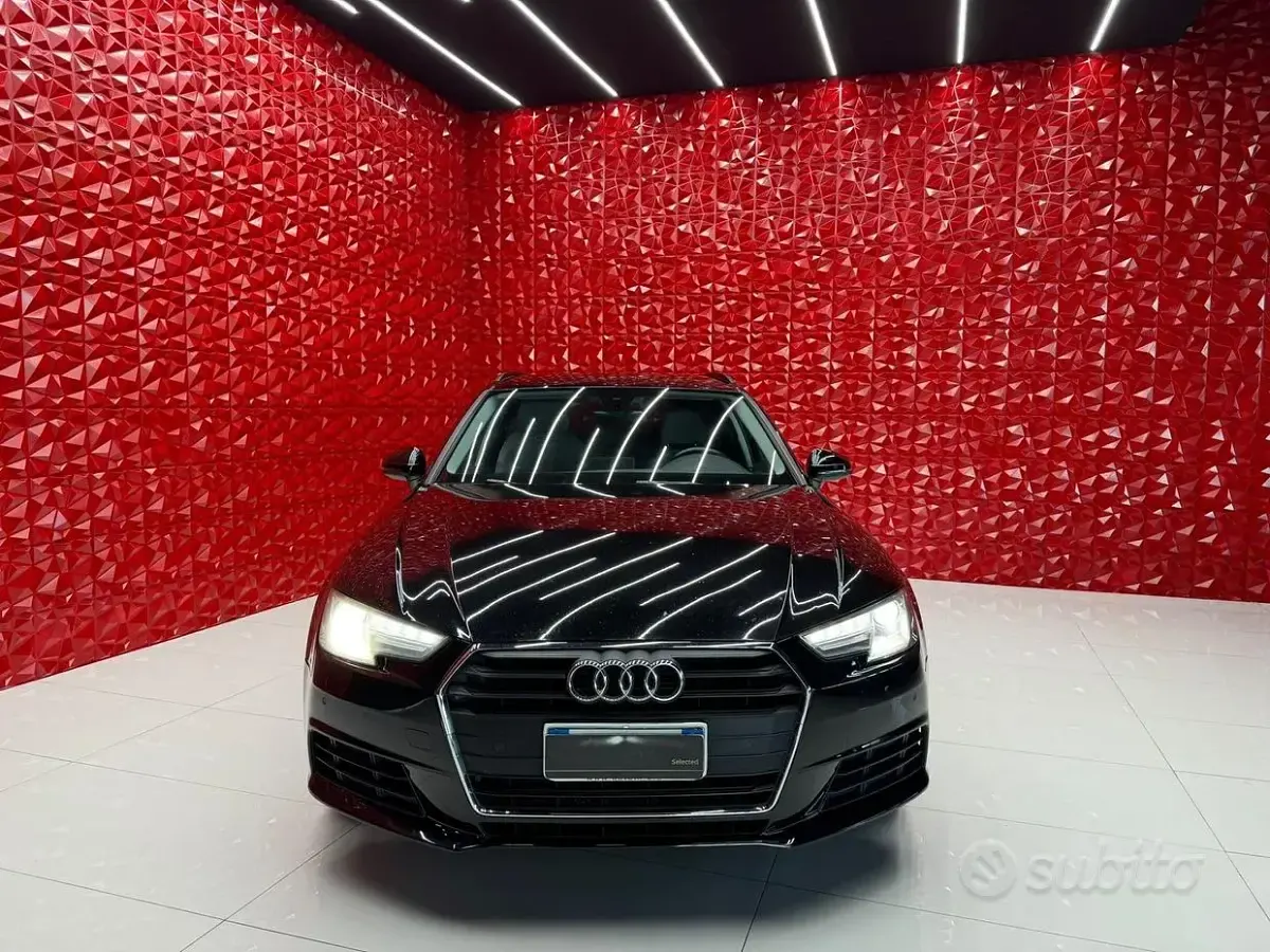 Usata Audi A4 Business 150 CV (110 kW) 2016 Nero Station wagon