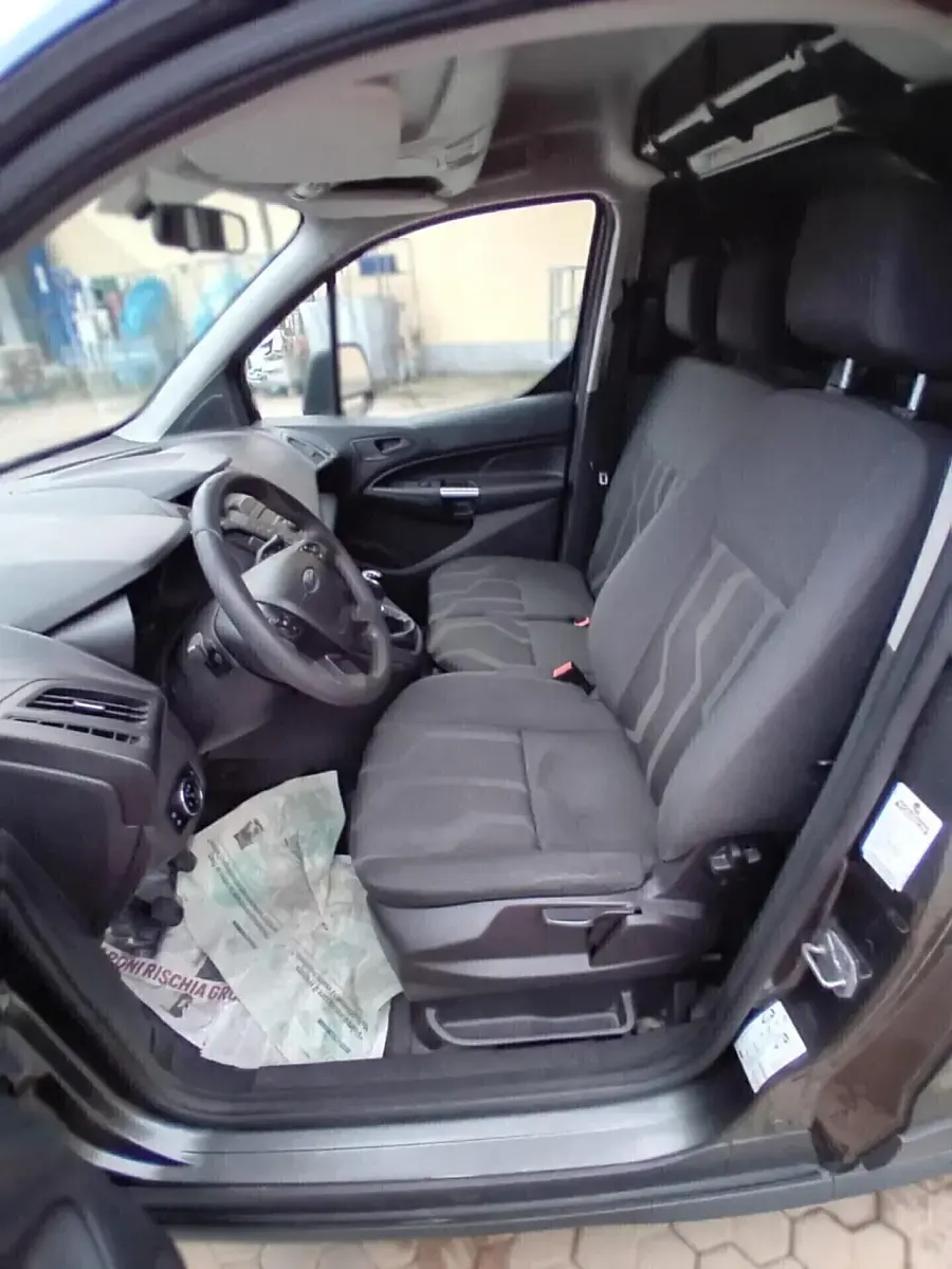 Usata Ford Transit 115 CV (84 kW) 2015 Grigio Furgone