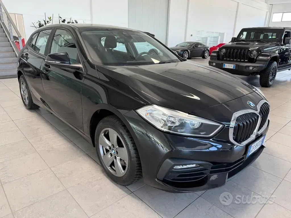 Usata BMW 116 Advantage 116 CV (85 kW) 2021 Nero Utilitaria