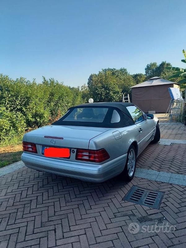 Usata Mercedes SL320 193 CV (141 kW) 1997 Grigio Cabrio