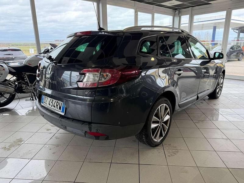Usata Renault Mégane III 131 CV (96 kW) 2009 Grigio Station wagon