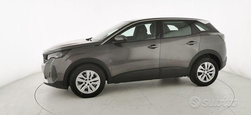 Usata Peugeot 3008 Business-Line 131 CV (96 kW) 2021 Grigio metallizzato SUV
