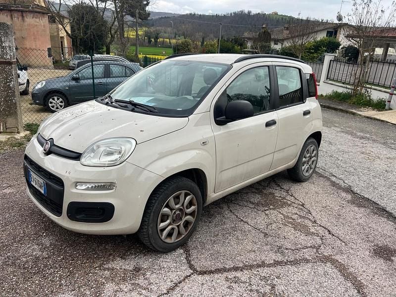 Usata Fiat Panda Pop 80 CV (58 kW) 2015 Beige Utilitaria