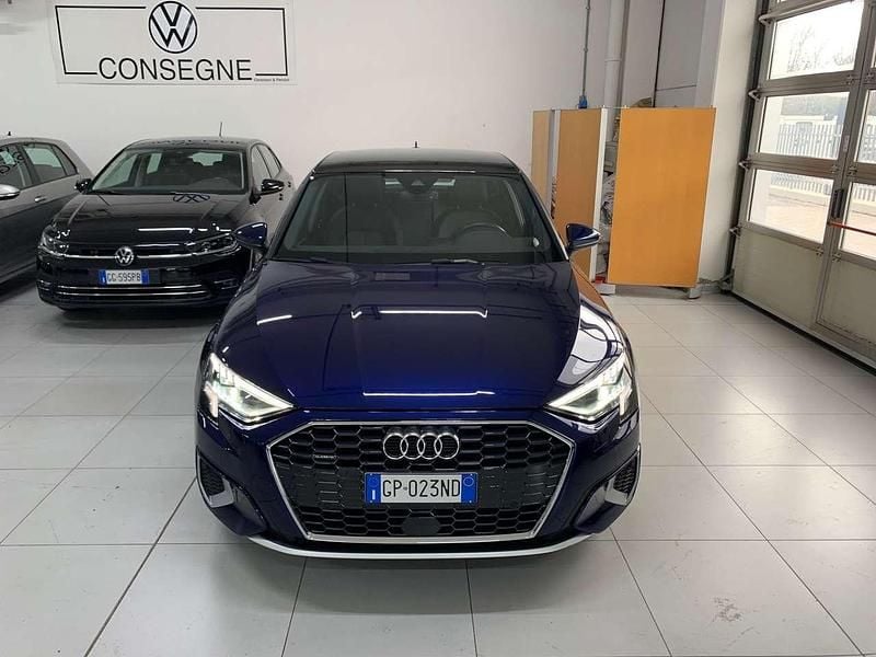 Usata Audi A3 Advanced 190 CV (139 kW) 2023 Blu/azzurro Berlina