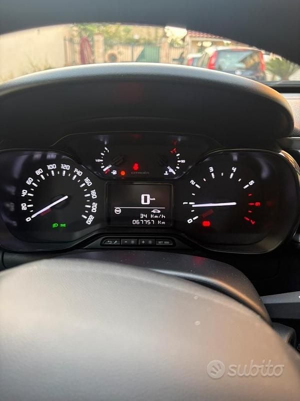 Usata Citroën C3 100 CV (73 kW) 2023 Grigio Utilitaria