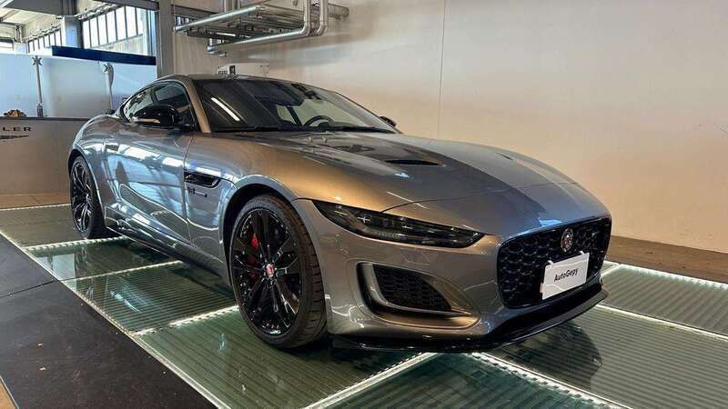 Grigio Usata 2023 Jaguar F-Type R-Dynamic Coupé | 86.500 € - Immagine 1/4