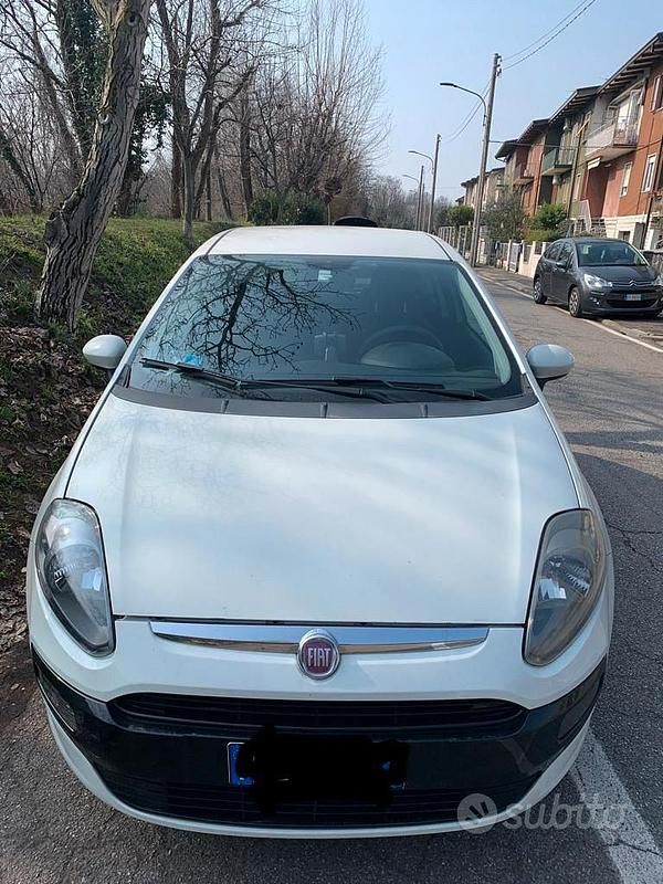 Bianco Usata 2011 Fiat Punto Evo Due volumi | 4000 € (Cara) - Immagine 1/4