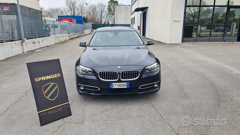Usata BMW 525 Luxury Line 218 CV (160 kW) 2014 Grigio Station wagon