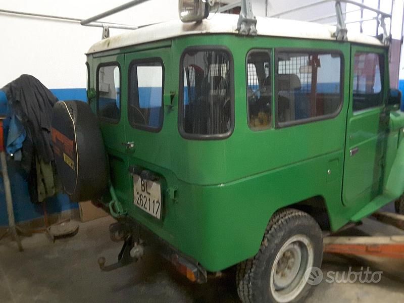 Usata Toyota Land Cruiser 1982 Verde SUV