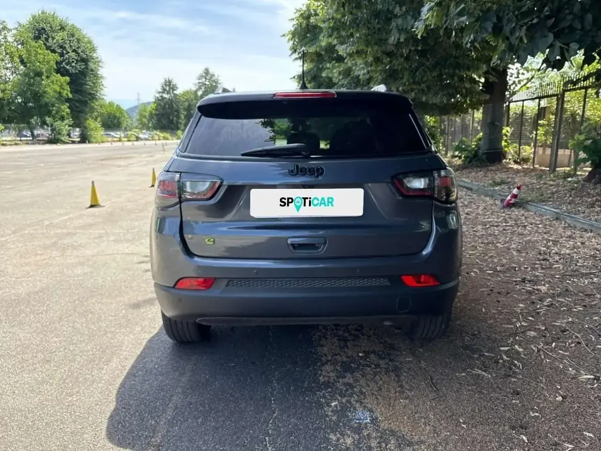 Usata Jeep Compass 131 CV (96 kW) 2023 Grigio SUV