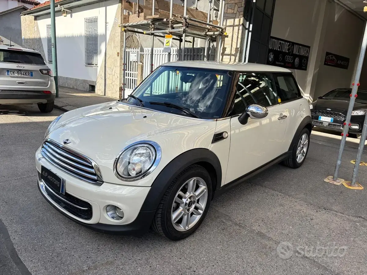 Occasion Mini Cooper D 112 ch (82 kW) 2012 Beige Citadine
