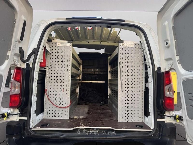 Usata Citroën Berlingo 102 CV (75 kW) 2020 Bianco pastello Monovolume