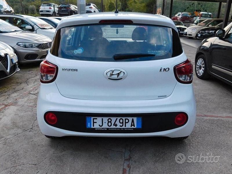 Usata Hyundai i10 Style 69 CV (50 kW) 2017 Bianco Utilitaria