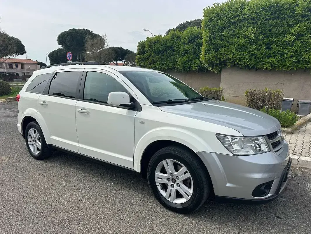 Usata Fiat Freemont Lounge 170 CV (125 kW) 2015 Bianco SUV